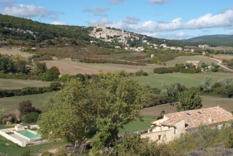 Bed and Breakfast La Fontaine Simiane-la-Rotonde Esterno foto